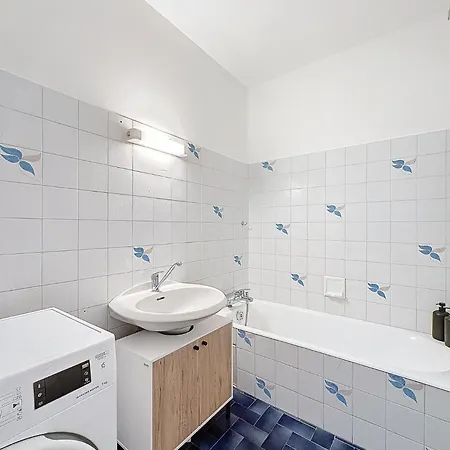 Lumineux 65m2 Hyper Centre Apartment